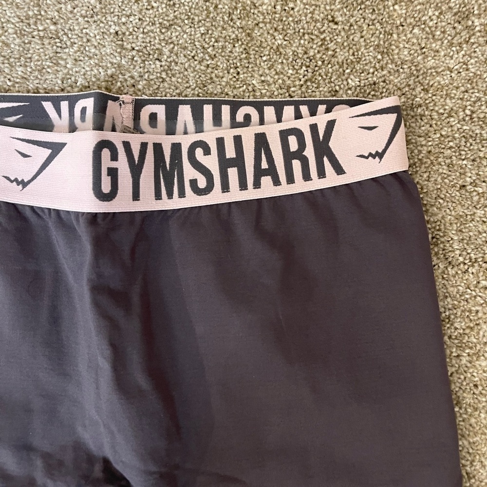 Gymshark dark grey and light pink leggings